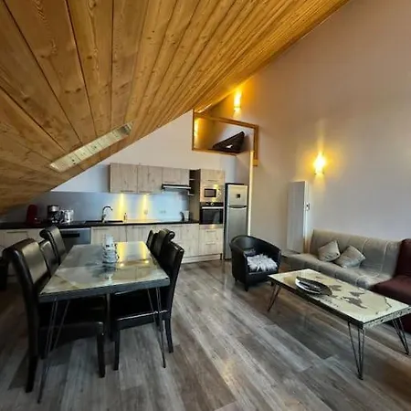 Apartment Lumineux 8 A 13 Pers, Au Pied Des Pistes *