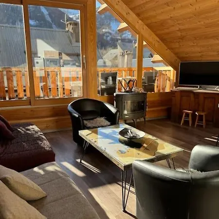 Lumineux 8 A 13 Pers, Au Pied Des Pistes Apartment